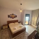 דירה Balcony On The Sea